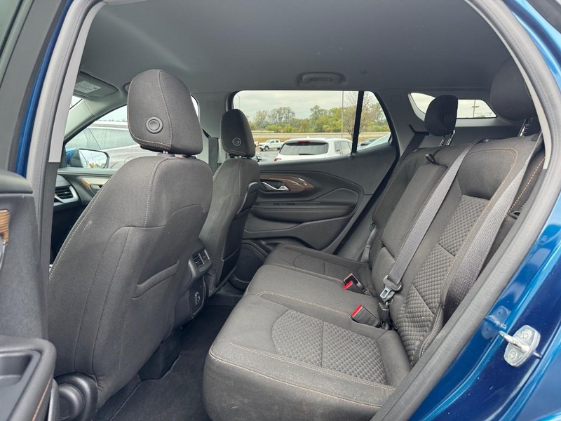 GMC Terrain Vehicle Full-screen Gallery Image 10