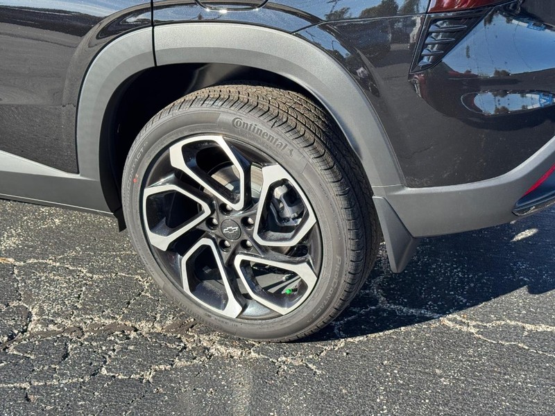 Chevrolet Trax Vehicle Full-screen Gallery Image 4