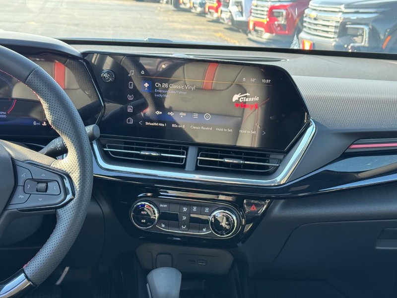 Chevrolet Trax Vehicle Full-screen Gallery Image 9