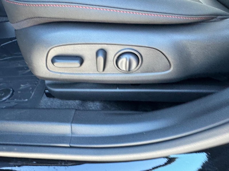 Chevrolet Trax Vehicle Full-screen Gallery Image 11