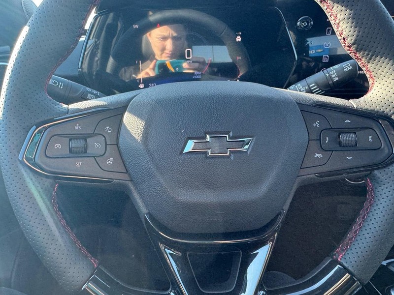 Chevrolet Trax Vehicle Full-screen Gallery Image 13