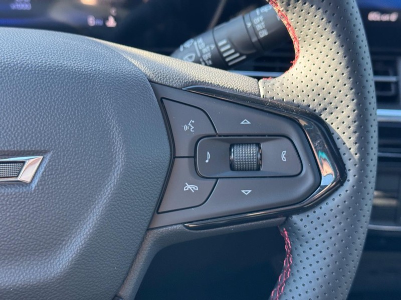 Chevrolet Trax Vehicle Full-screen Gallery Image 15