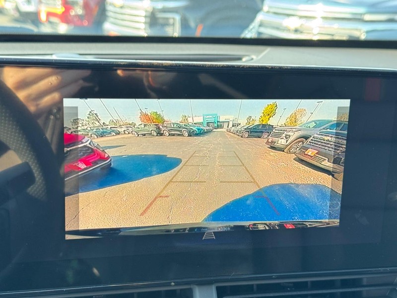 Chevrolet Trax Vehicle Full-screen Gallery Image 17