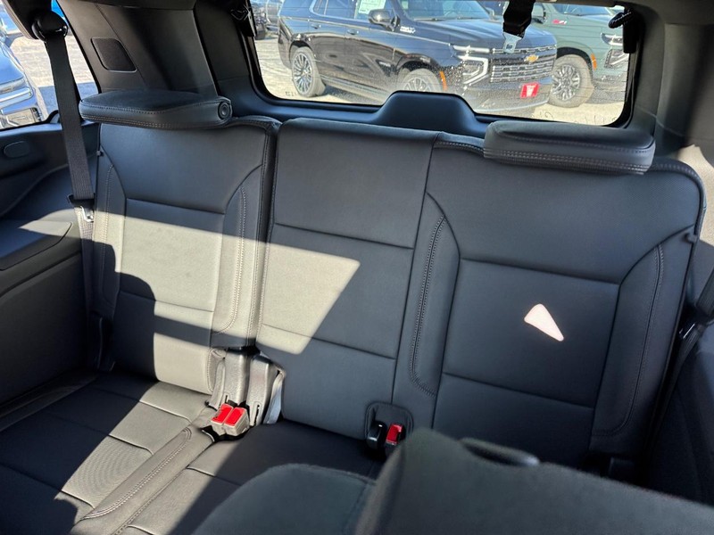 Chevrolet Tahoe Vehicle Full-screen Gallery Image 7