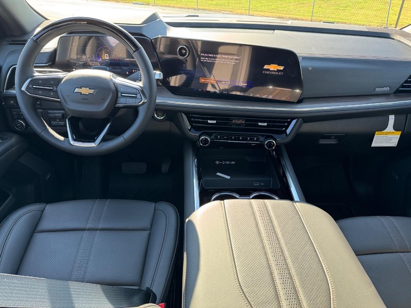 Chevrolet Tahoe Vehicle Full-screen Gallery Image 9