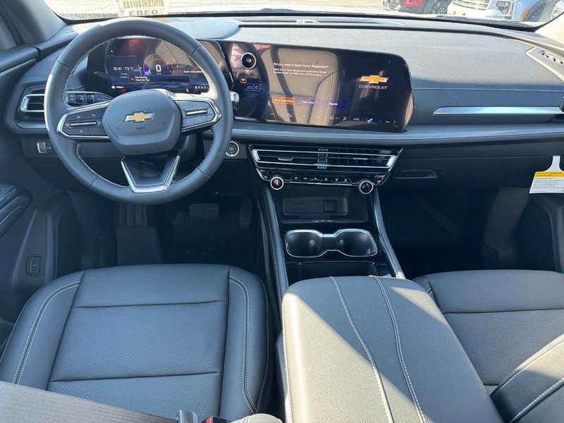 Chevrolet Traverse Vehicle Full-screen Gallery Image 9