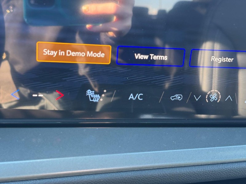 Chevrolet Traverse Vehicle Full-screen Gallery Image 18