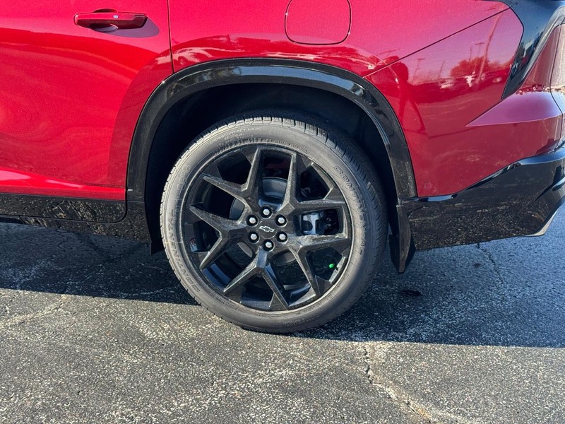 Chevrolet Traverse Vehicle Full-screen Gallery Image 4