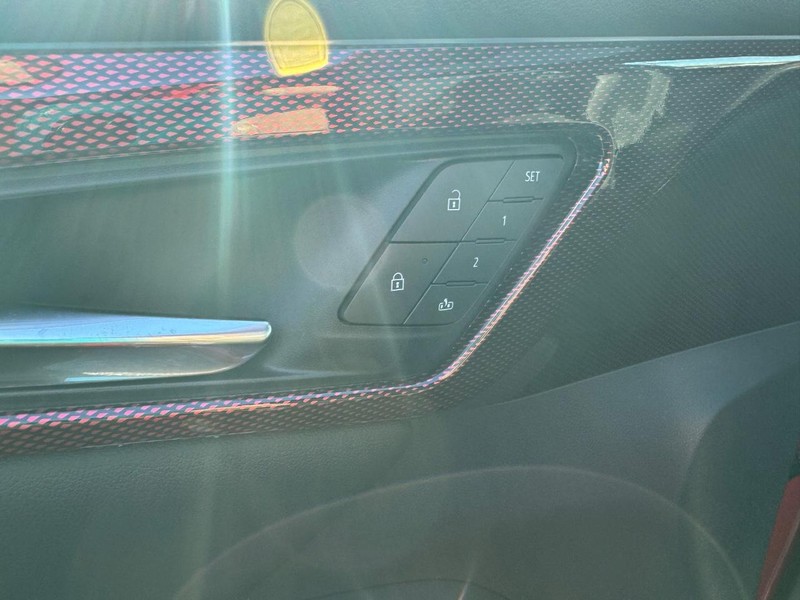 Chevrolet Traverse Vehicle Full-screen Gallery Image 14