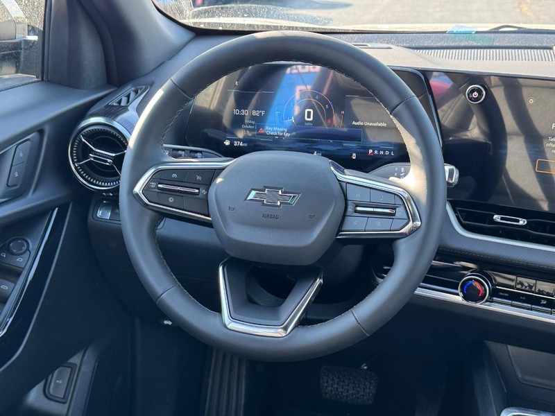 Chevrolet Equinox Vehicle Full-screen Gallery Image 7