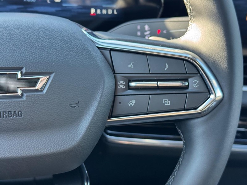 Chevrolet Equinox Vehicle Full-screen Gallery Image 14