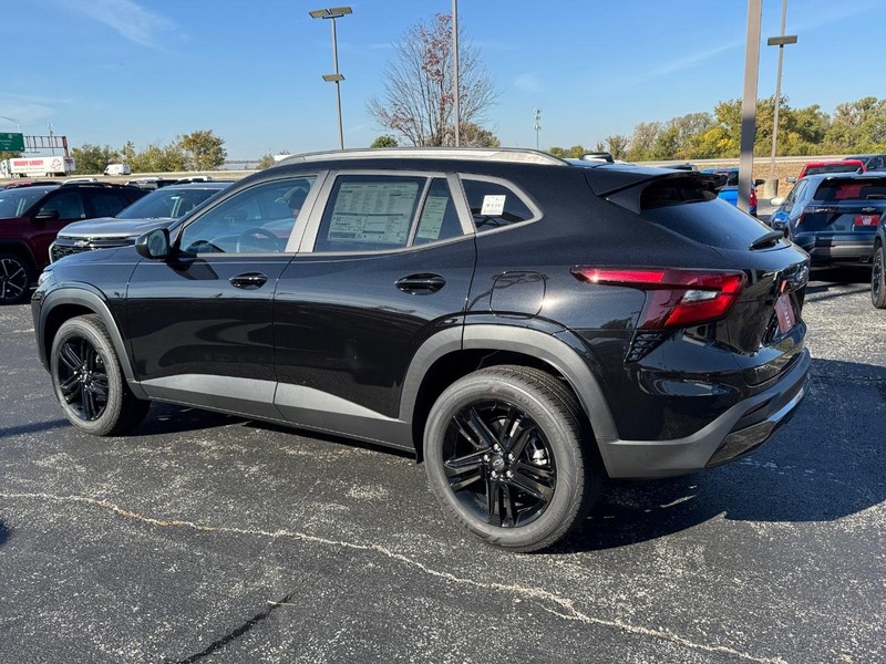 Chevrolet Trax Vehicle Full-screen Gallery Image 3