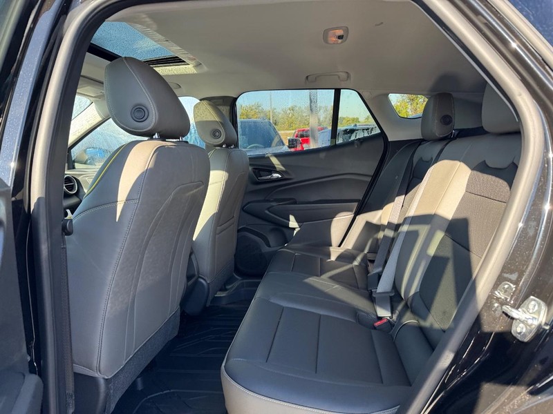 Chevrolet Trax Vehicle Full-screen Gallery Image 5