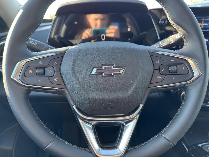 Chevrolet Trax Vehicle Full-screen Gallery Image 13