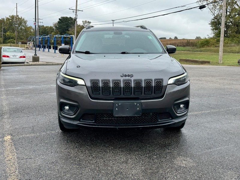 Jeep Cherokee Vehicle Full-screen Gallery Image 8