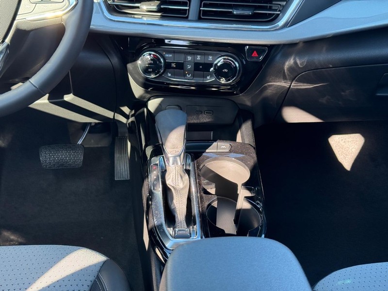 Chevrolet Trax Vehicle Full-screen Gallery Image 9