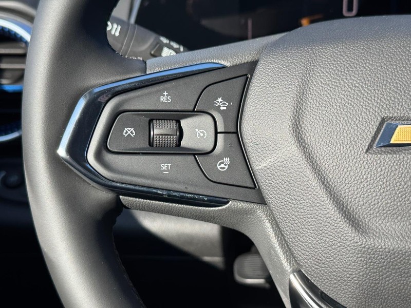 Chevrolet Trax Vehicle Full-screen Gallery Image 13