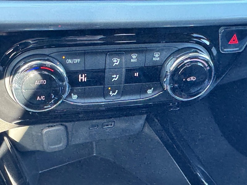 Chevrolet Trax Vehicle Full-screen Gallery Image 15