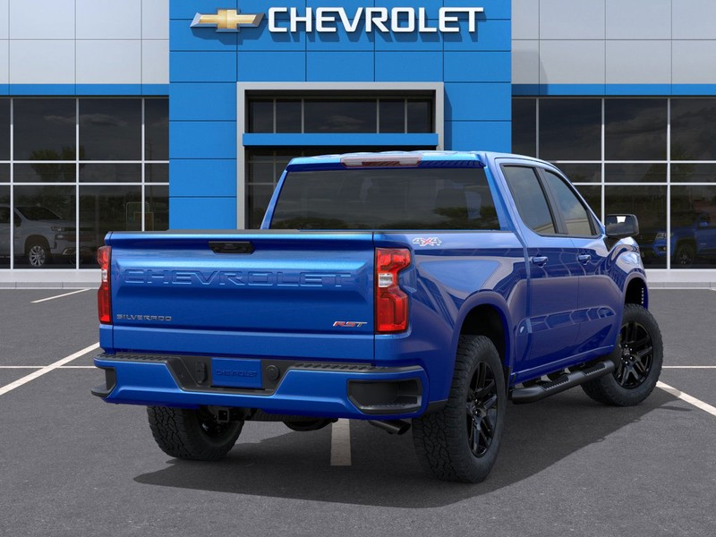 Chevrolet Silverado 1500 Vehicle Full-screen Gallery Image 4