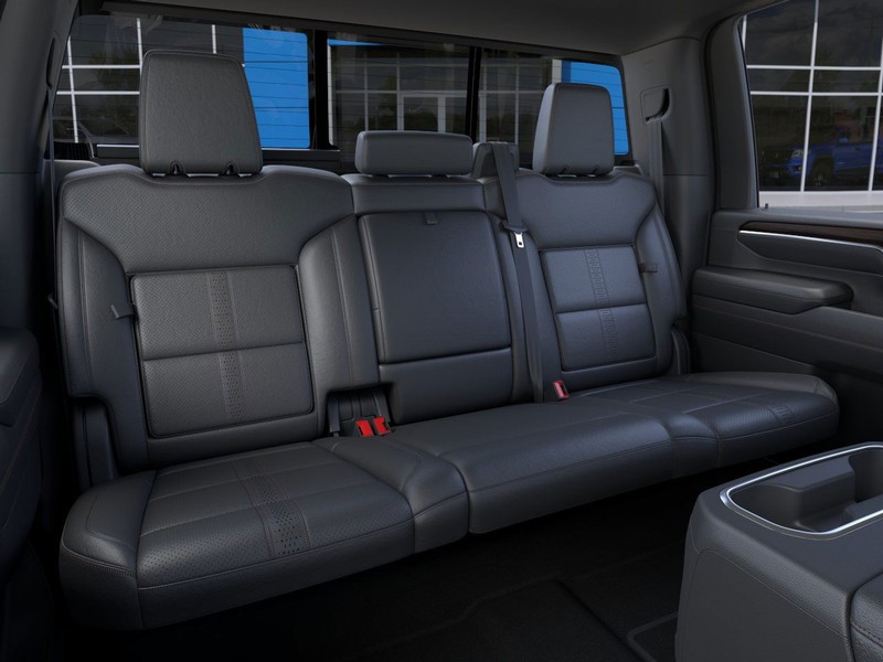 Chevrolet Silverado 2500HD Vehicle Full-screen Gallery Image 17