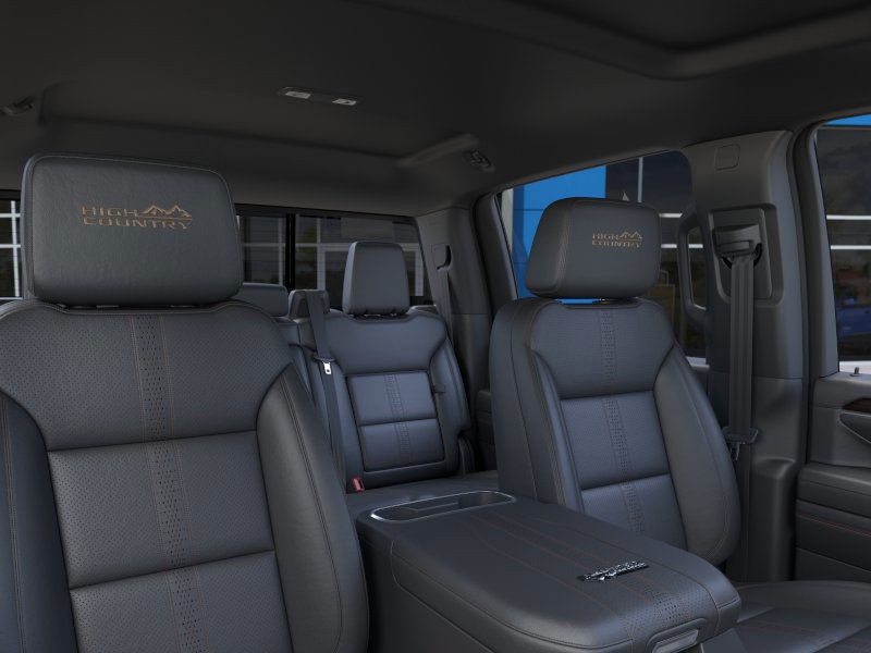 Chevrolet Silverado 2500HD Vehicle Full-screen Gallery Image 24