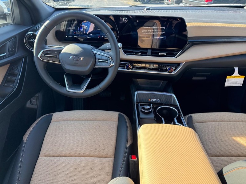 Chevrolet Equinox Vehicle Full-screen Gallery Image 7