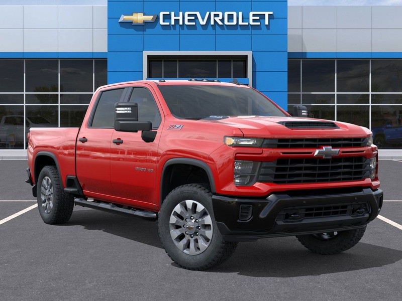 Chevrolet Silverado 2500HD Vehicle Full-screen Gallery Image 7