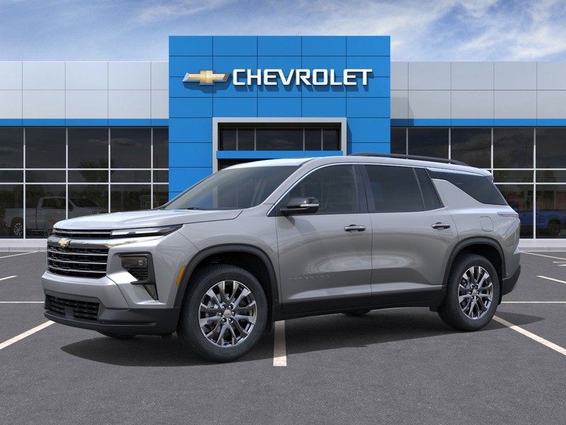 Chevrolet Traverse Vehicle Full-screen Gallery Image 2