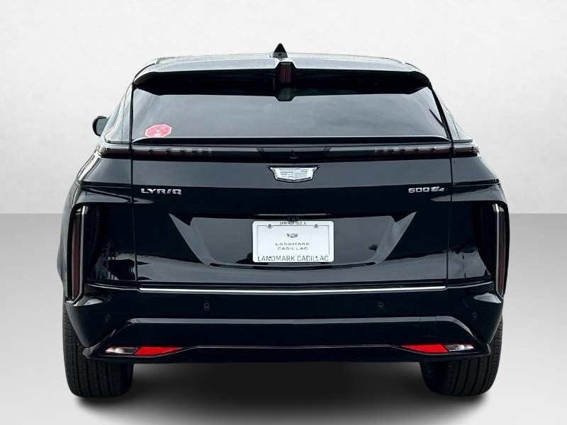 Cadillac LYRIQ Vehicle Full-screen Gallery Image 4