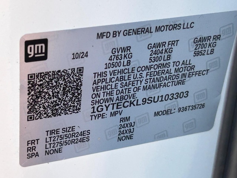 Cadillac Escalade IQ Vehicle Full-screen Gallery Image 23