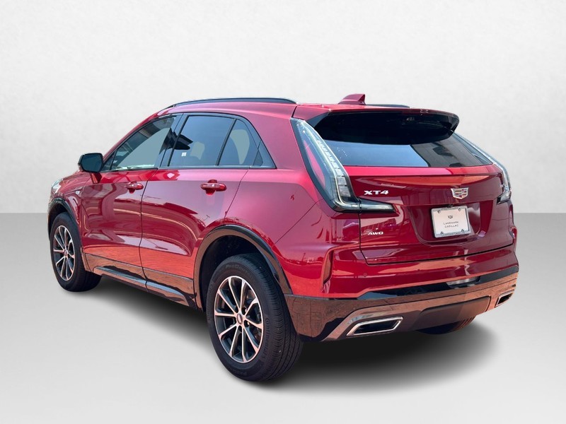 Cadillac XT4 Vehicle Full-screen Gallery Image 3