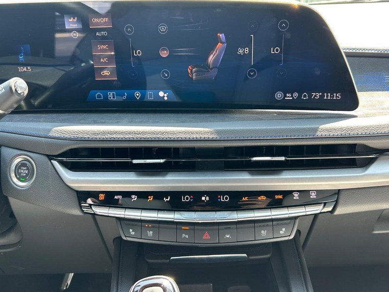 Cadillac XT4 Vehicle Full-screen Gallery Image 17