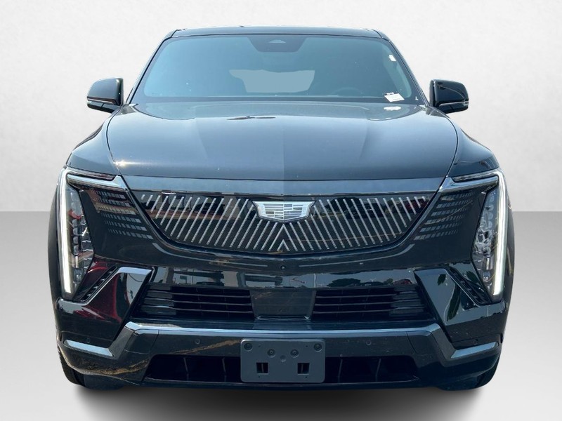 Cadillac Escalade IQ Vehicle Full-screen Gallery Image 8