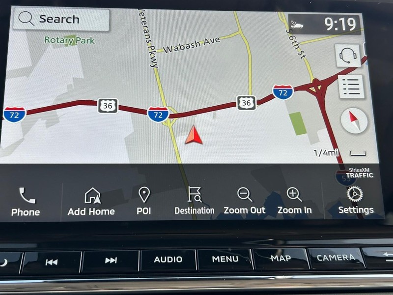 Mitsubishi Outlander Plug-In Hybrid Vehicle Full-screen Gallery Image 10