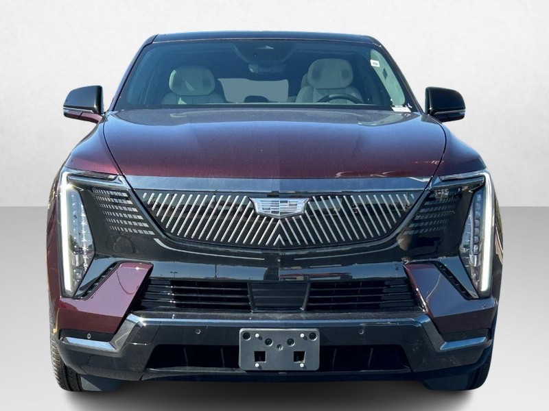 Cadillac Escalade IQ Vehicle Full-screen Gallery Image 8