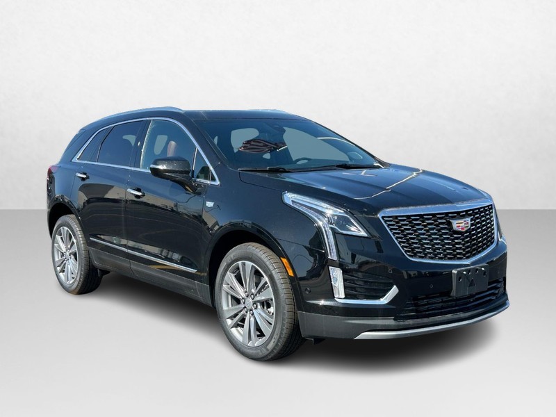 Cadillac XT5 Vehicle Full-screen Gallery Image 7