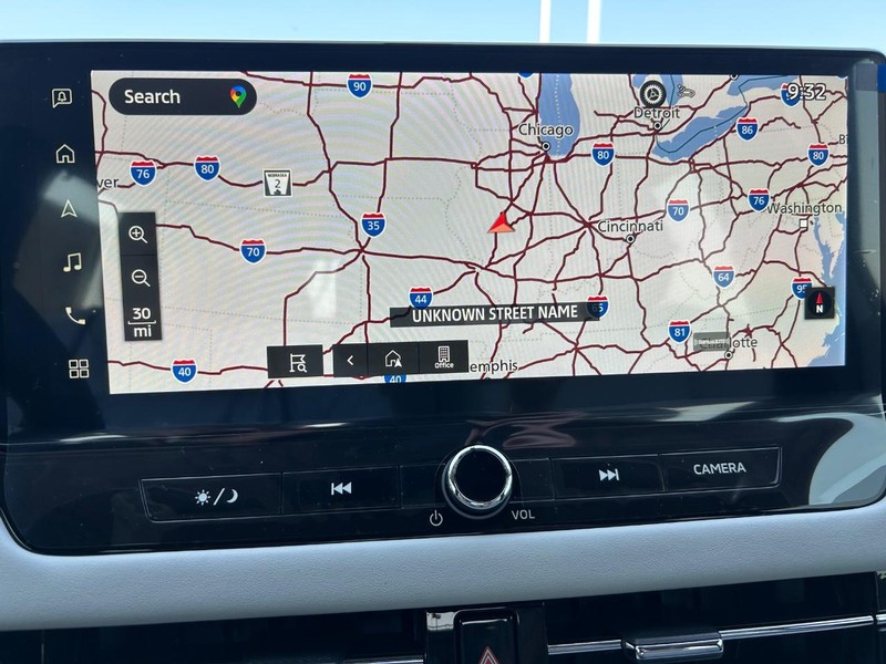 Mitsubishi Outlander Vehicle Full-screen Gallery Image 14