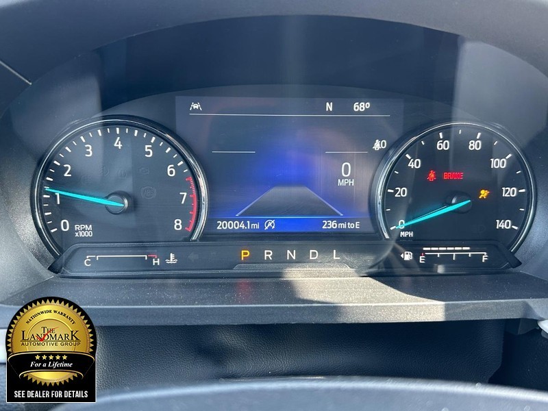 Ford Explorer Vehicle Full-screen Gallery Image 12