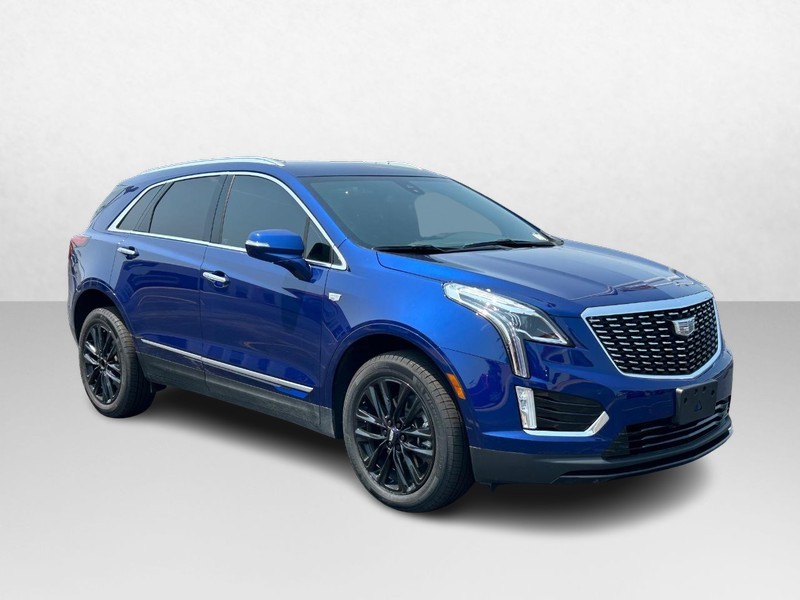 Cadillac XT5 Vehicle Full-screen Gallery Image 6