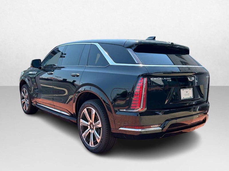 Cadillac Escalade IQ Vehicle Full-screen Gallery Image 3