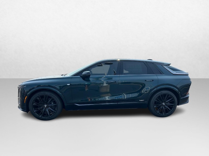 Cadillac LYRIQ Vehicle Full-screen Gallery Image 2