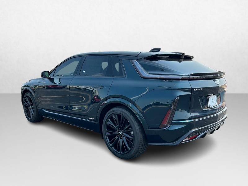 Cadillac LYRIQ Vehicle Full-screen Gallery Image 3