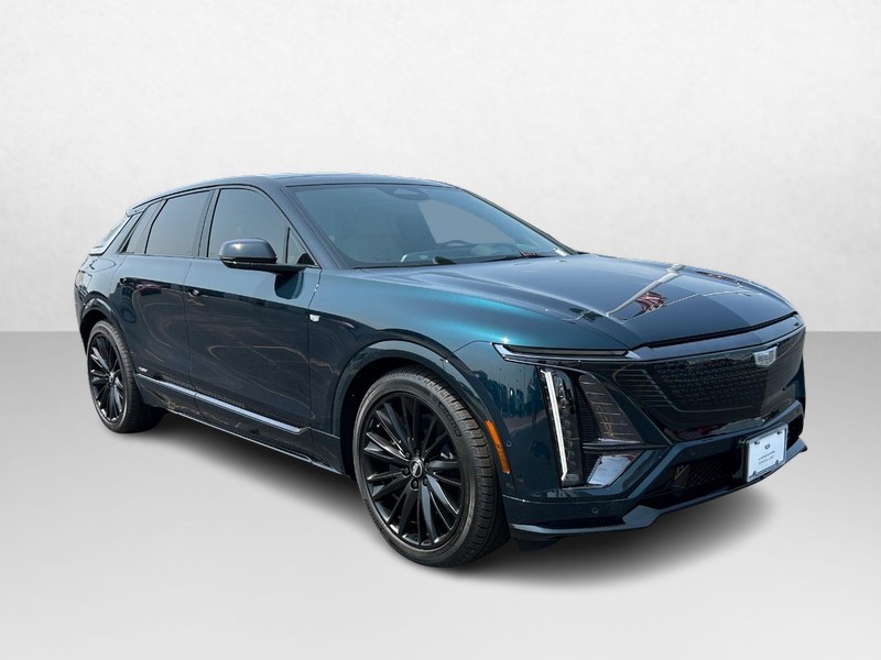 Cadillac LYRIQ Vehicle Full-screen Gallery Image 7