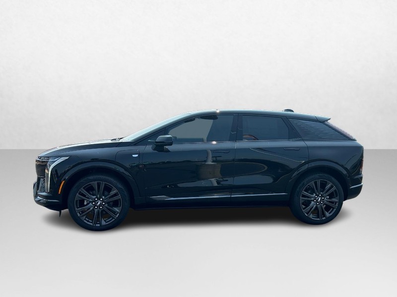 Cadillac OPTIQ Vehicle Full-screen Gallery Image 2