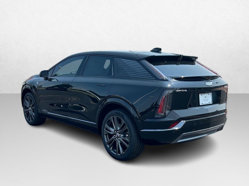 Cadillac OPTIQ Vehicle Full-screen Gallery Image 3