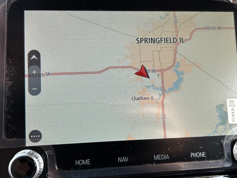 Mitsubishi Eclipse Cross Vehicle Full-screen Gallery Image 10