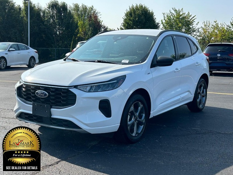 Ford Escape Vehicle Full-screen Gallery Image 5