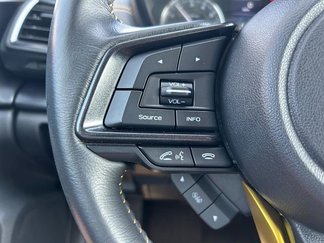 Subaru Crosstrek Vehicle Full-screen Gallery Image 10