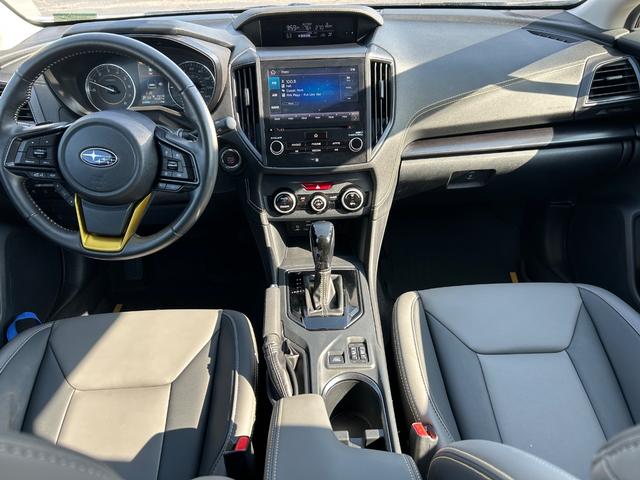 Subaru Crosstrek Vehicle Full-screen Gallery Image 16