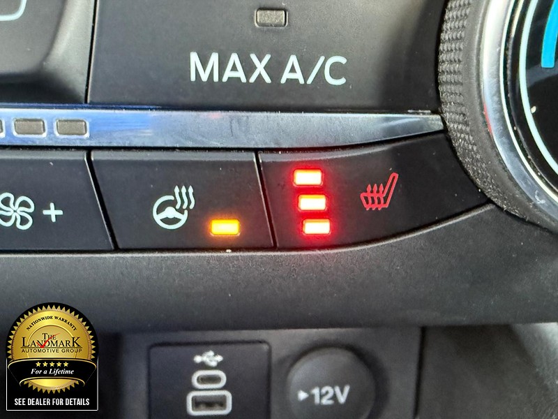 Ford Escape Vehicle Full-screen Gallery Image 14